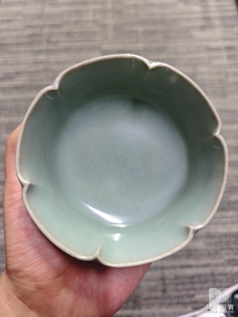 明 龙泉窑粉青釉花口洗 - 图4